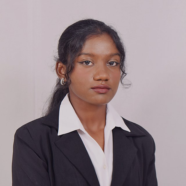 Shraddha Smriti, Head